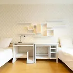 5-Bedroom Spacious And Cosy Flat Close To The Eiffel Tower